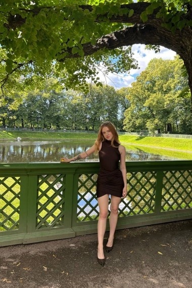 Ludmila, escort rusa en Madrid que ofrece masajes.