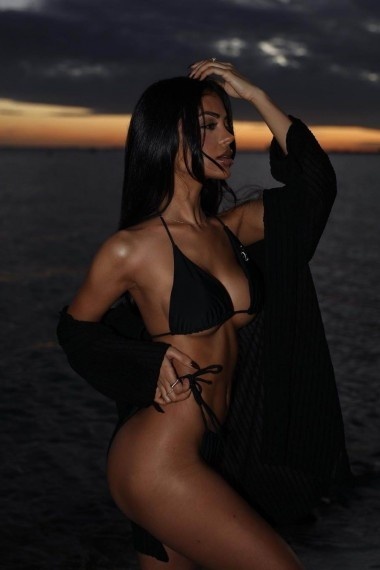 Marika, escort rusa en Madrid que ofrece acompañamiento.